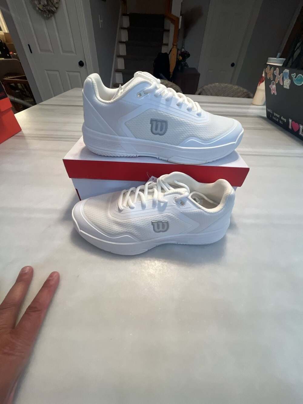 Wilson CourtGlide Size 9.5 White Silver Tennis Shoes Womens